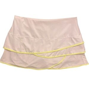 Lucky in Love white Yellow Trim Skort - M white tiered yellow trim
